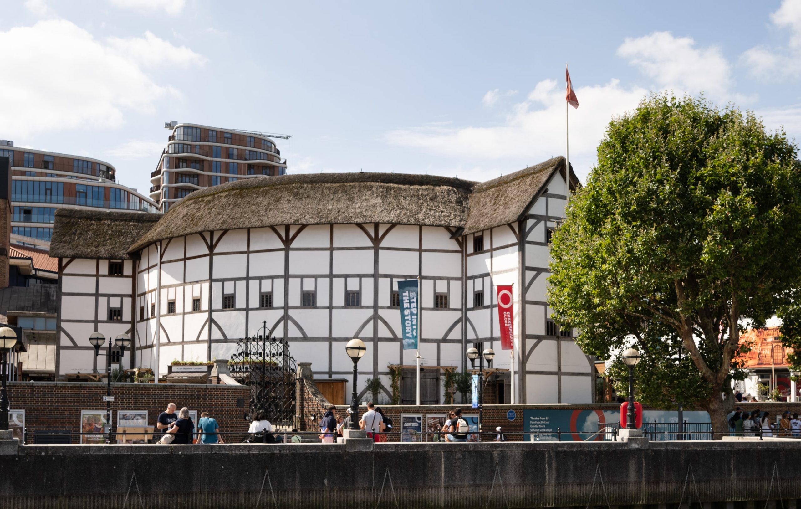The outside of Shakespeare's Glove as seen from the Thames River.
